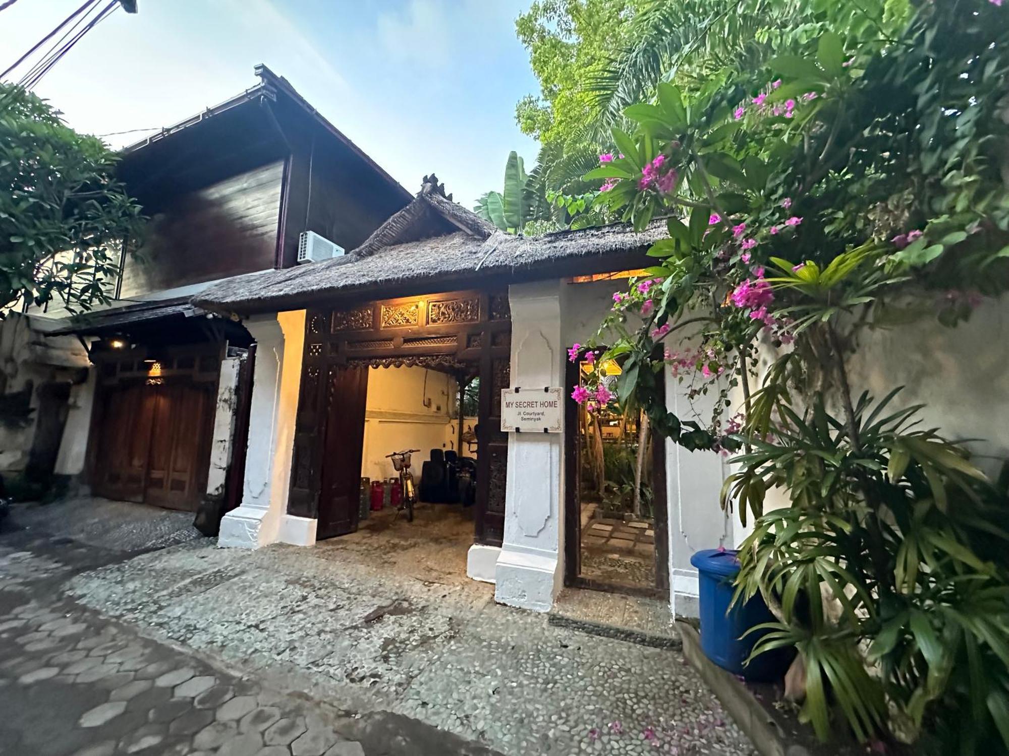 Wisma tamu My Secret Seminyak (Bali)